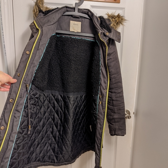 Winter Parka - Picture 3 of 8